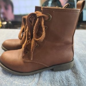 Girls boots